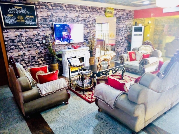 Imagen de los interiores del Hotel Limoh Suites. Foto 19