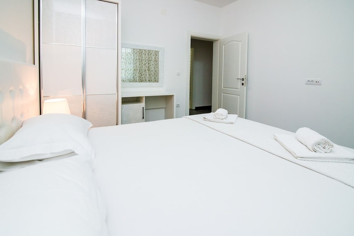 Imagen de la habitación del Hotel Limunada Apartments. Foto 15