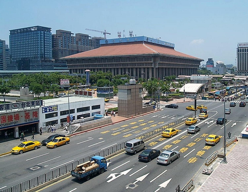Imagen general del Hotel 苓旅-站前 Lin Inn TMS. Foto 4