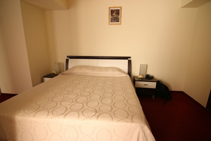 Imagen de la habitación del Hotel Lina. Foto 5