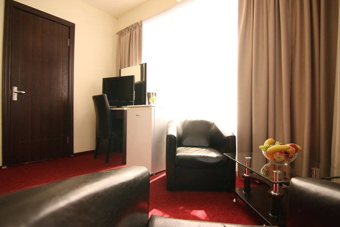 Imagen de la habitación del Hotel Lina. Foto 6