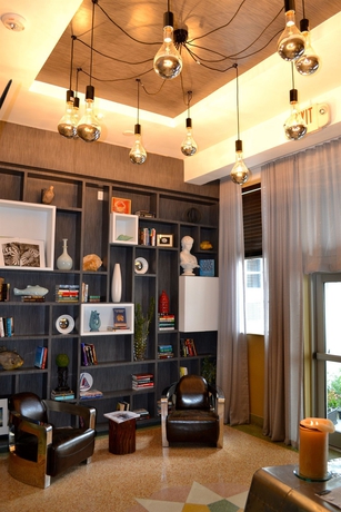 Imagen de los interiores del Hotel Lincoln Arms Suites. Foto 10