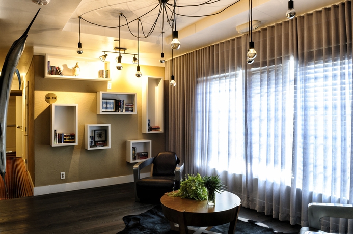 Imagen de los interiores del Hotel Lincoln Arms Suites. Foto 15
