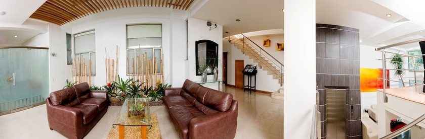 Imagen de los interiores del Hotel Lincoln. Foto 18