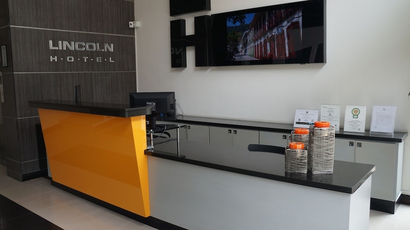 Imagen de los interiores del Hotel Lincoln. Foto 19