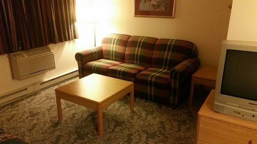 Imagen de la habitación del Hotel Lincoln Host Motor Inn, Escanaba. Foto 4