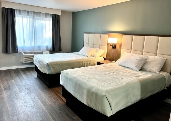 Imagen de la habitación del Hotel Lincoln Inn. Foto 15