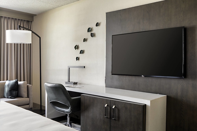 Imagen de la habitación del Hotel Lincolnshire Marriott Resort. Foto 5
