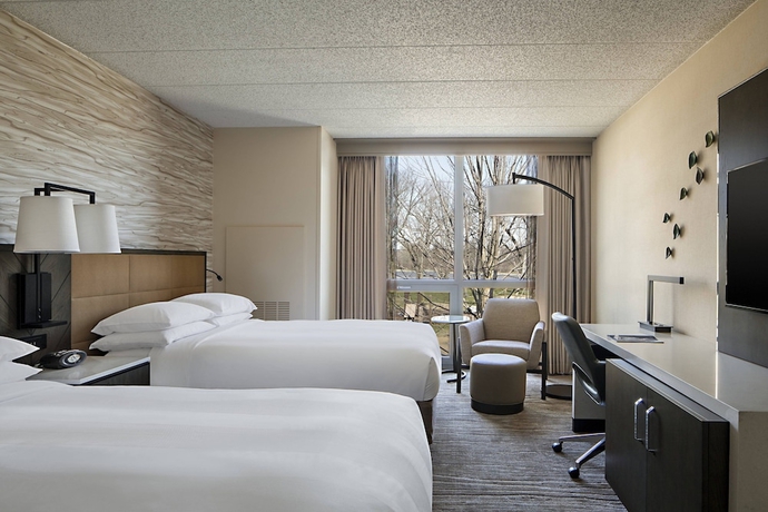 Imagen de la habitación del Hotel Lincolnshire Marriott Resort. Foto 10