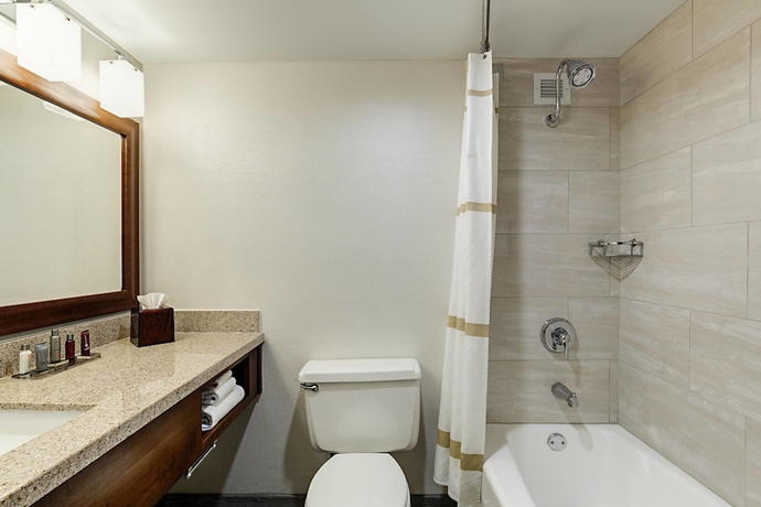 Imagen de la habitación del Hotel Lincolnshire Marriott Resort. Foto 12