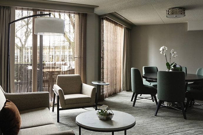 Imagen de la habitación del Hotel Lincolnshire Marriott Resort. Foto 16