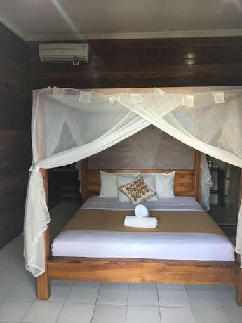Imagen general del Hotel Linda Beach Resort, Lembongan Island. Foto 4