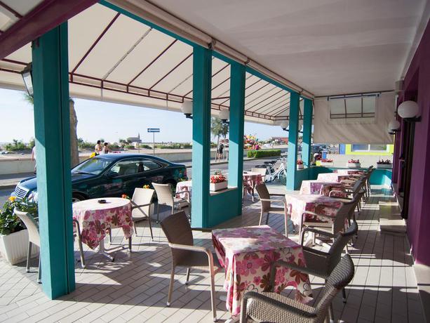 Imagen de los exteriores del Hotel Linda, Caorle. Foto 7