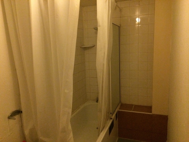 Imagen de la habitación del Hotel Lindal. Foto 6