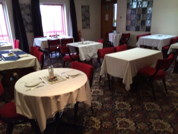 Imagen del bar/restaurante del Hotel Lindal. Foto 4