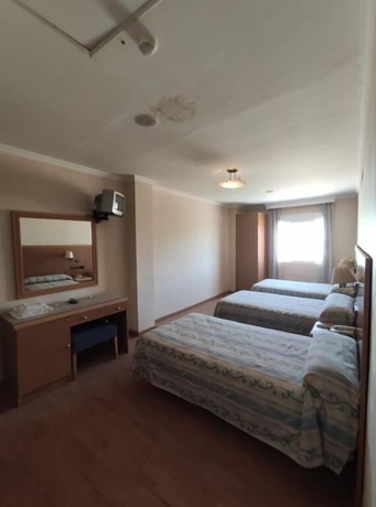 Imagen de la habitación del Hotel Lindaraja. Foto 5