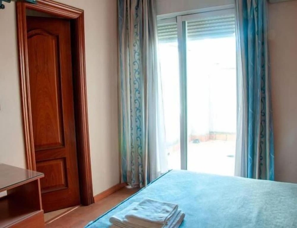 Imagen de la habitación del Hotel Lindaraja. Foto 6