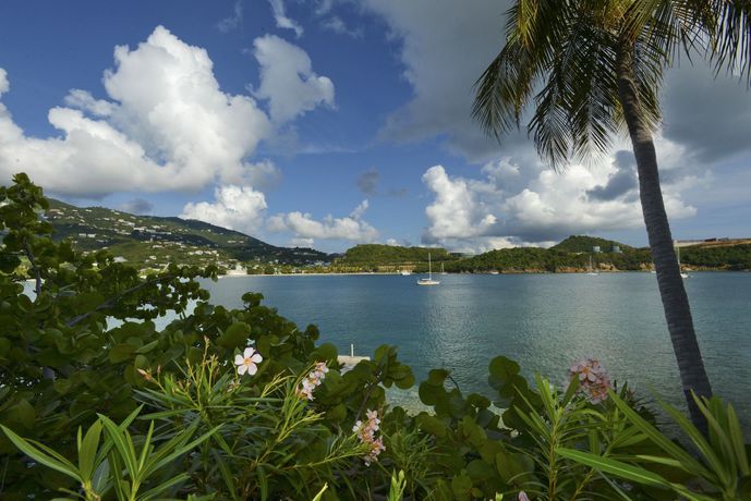 Imagen de la habitación del Hotel Lindbergh Bay and Villas. Foto 6