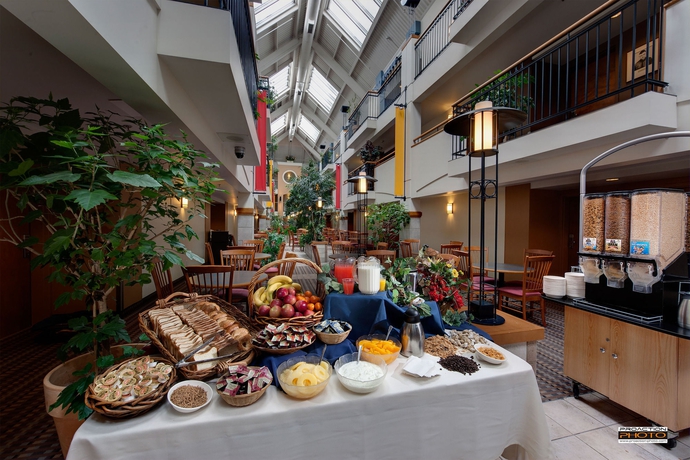 Imagen del bar/restaurante del Hotel Lindbergh Québec - Place Laurier. Foto 3