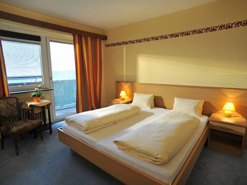 Imagen de la habitación del Hotel Linde. Foto 3