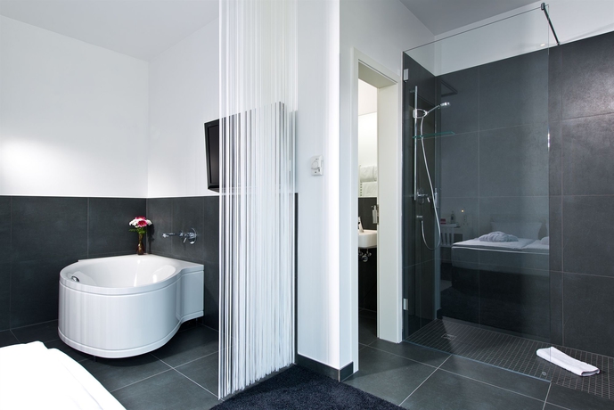 Imagen de la habitación del Hotel Lindemann's Berlin. Foto 10