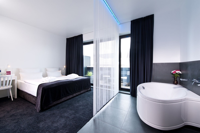 Imagen de la habitación del Hotel Lindemann's Berlin. Foto 11