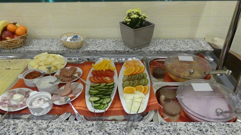 Imagen del bar/restaurante del Hotel Lindenberger Hof, Ahrensfelde. Foto 2
