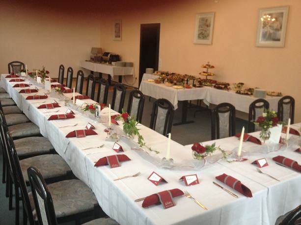 Imagen del bar/restaurante del Hotel Lindenhof, Königstein. Foto 4