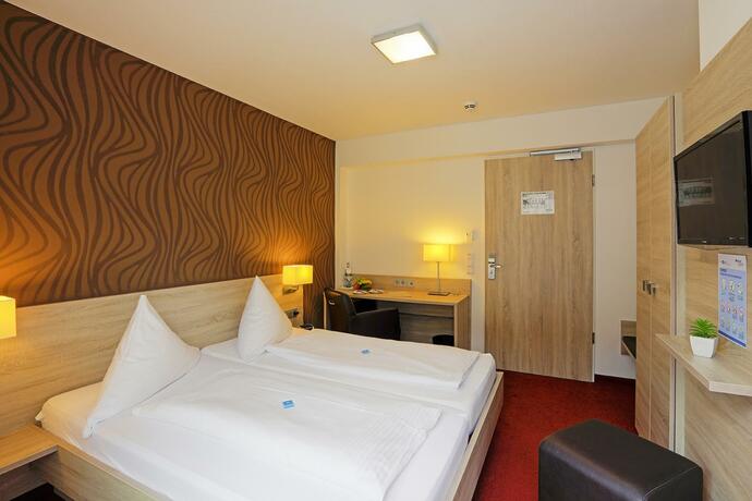 Imagen general del Hotel Lindenhof, Osterspai. Foto 9