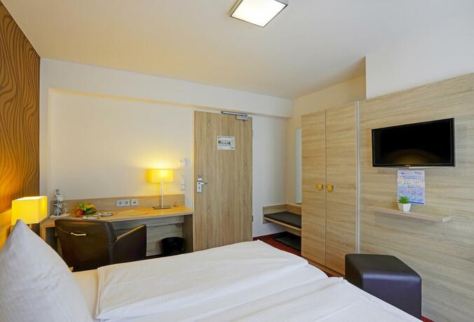 Imagen general del Hotel Lindenhof, Osterspai. Foto 10