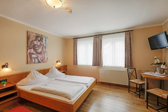 Imagen general del Hotel Lindenhof, Osterspai. Foto 12