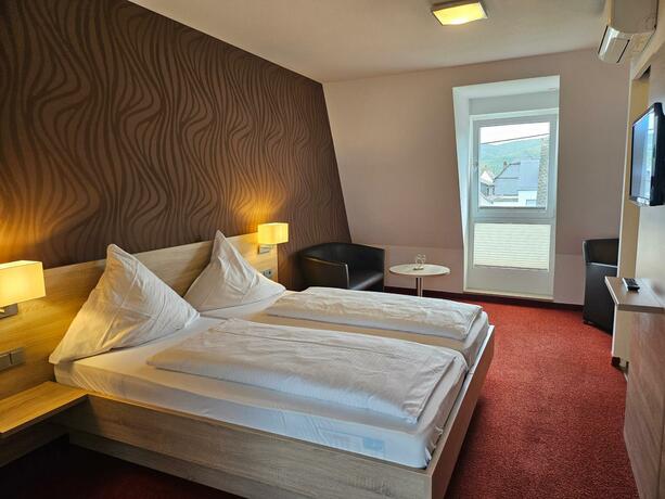 Imagen general del Hotel Lindenhof, Osterspai. Foto 15