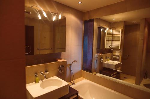 Imagen general del Hotel Lindenhof Tepe. Foto 3