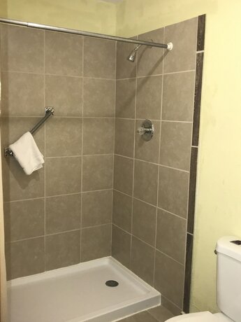 Imagen de la habitación del Hotel Linder Motor Lodge. Foto 7