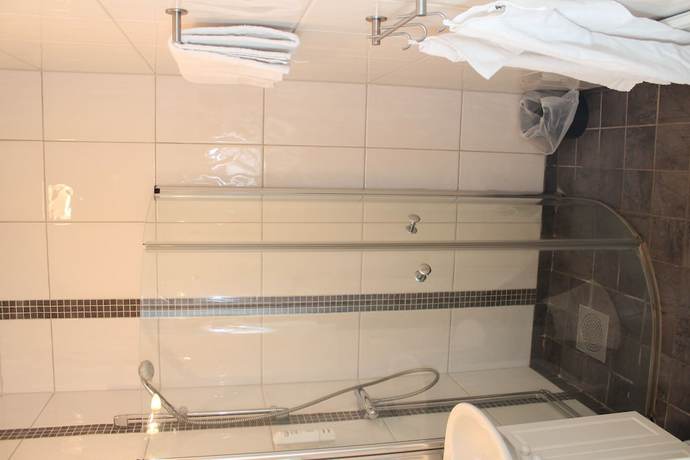 Imagen de la habitación del Hotel Lindesbergs Stadshotell. Foto 19