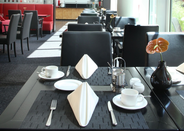 Imagen del bar/restaurante del Hotel Lindner Cologne Am Dom, Part Of Jdv By Hyatt. Foto 5