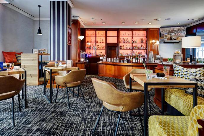 Imagen del bar/restaurante del Hotel Lindner Cologne City Plaza, Part Of Jdv By Hyatt. Foto 2