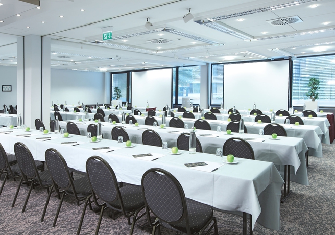 Imagen de los interiores del Hotel Lindner Dusseldorf Seestern, Part Of Jdv By Hyatt. Foto 14