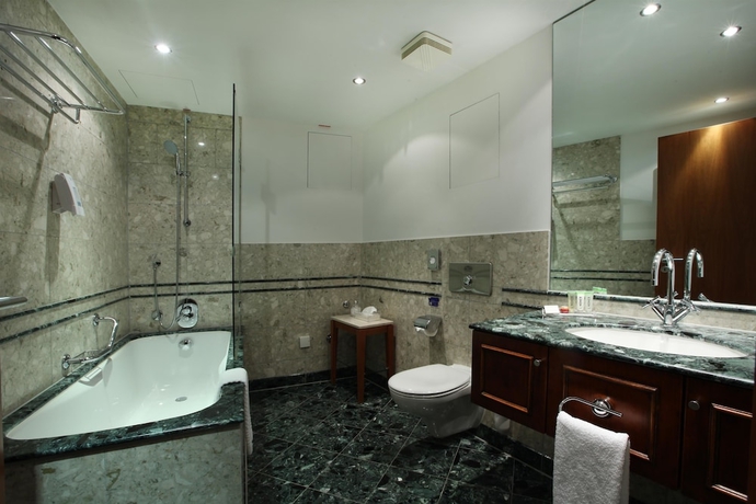 Imagen de la habitación del Hotel Lindner Frankfurt Main Plaza, Part Of Jdv By Hyatt. Foto 12