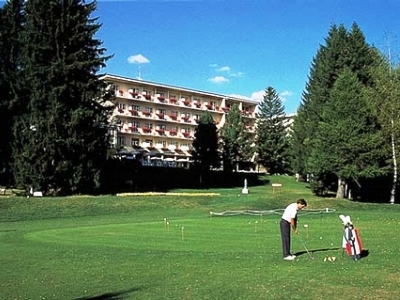 Imagen de los exteriores del Hotel Lindner Golf Rhodania. Foto 6