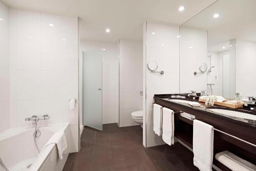 Imagen de la habitación del Hotel Lindner Hotel Antwerp, part of JdV by Hyatt. Foto 16