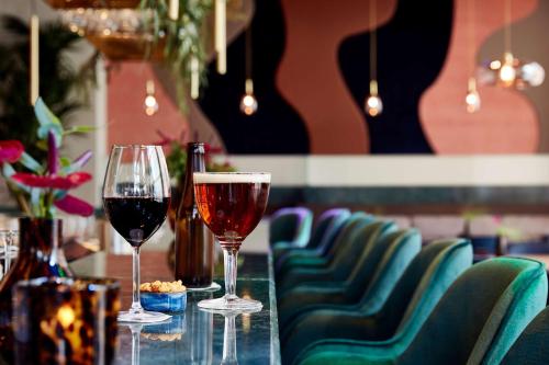 Imagen del bar/restaurante del Hotel Lindner Hotel Antwerp, part of JdV by Hyatt. Foto 6
