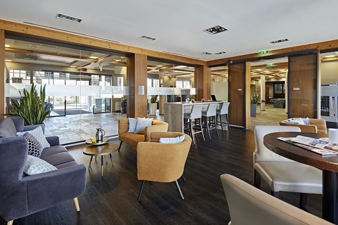 Imagen del bar/restaurante del Hotel Lindner Hotel Nurburgring Motorsport, part of JdV by Hyatt. Foto 8