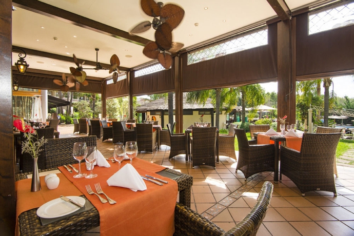 Imagen del bar/restaurante del Hotel Lindner Mallorca Portals Nous, Part Of Jdv By Hyatt. Foto 7