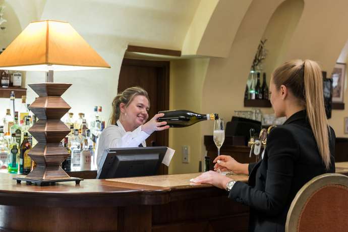 Imagen del bar/restaurante del Hotel Lindner Prague Castle, Part Of Jdv By Hyatt. Foto 2