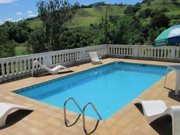 Imagen de la piscina del Hotel Lindoia Rural. Foto 18