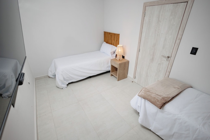Imagen de la habitación del Hotel Lindor. Foto 9