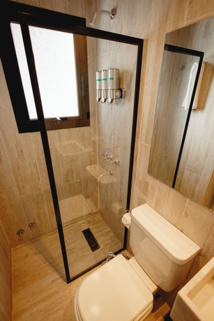 Imagen de la habitación del Hotel Lindor. Foto 11