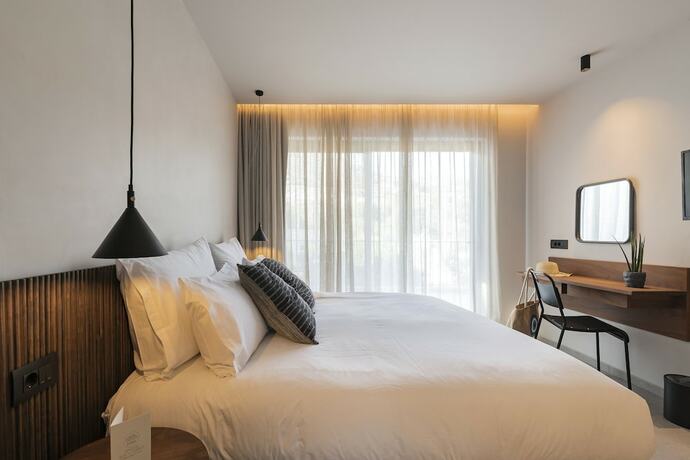 Imagen de la habitación del Hotel Lindos Aqua Terra. Foto 11