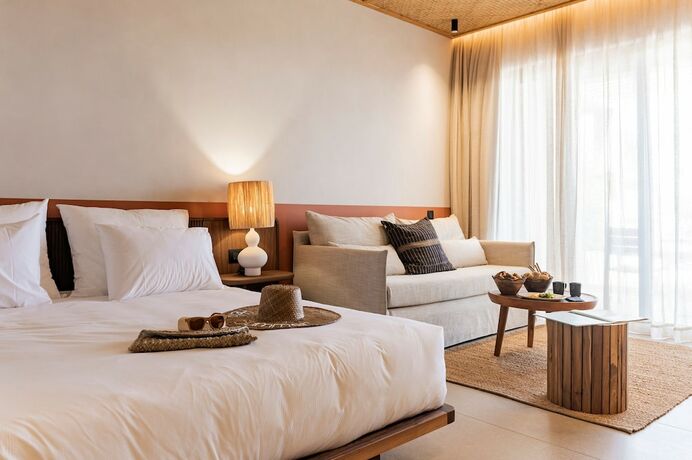 Imagen de la habitación del Hotel Lindos Aqua Terra. Foto 14